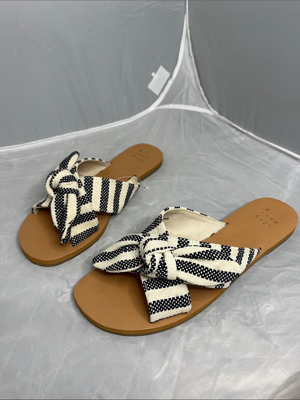 A New Day Knotted Black & Creme Textile Upper Slide Sandals - Size 6